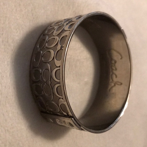 Wide coach bracelet in silver tone - Picture 1 of 2